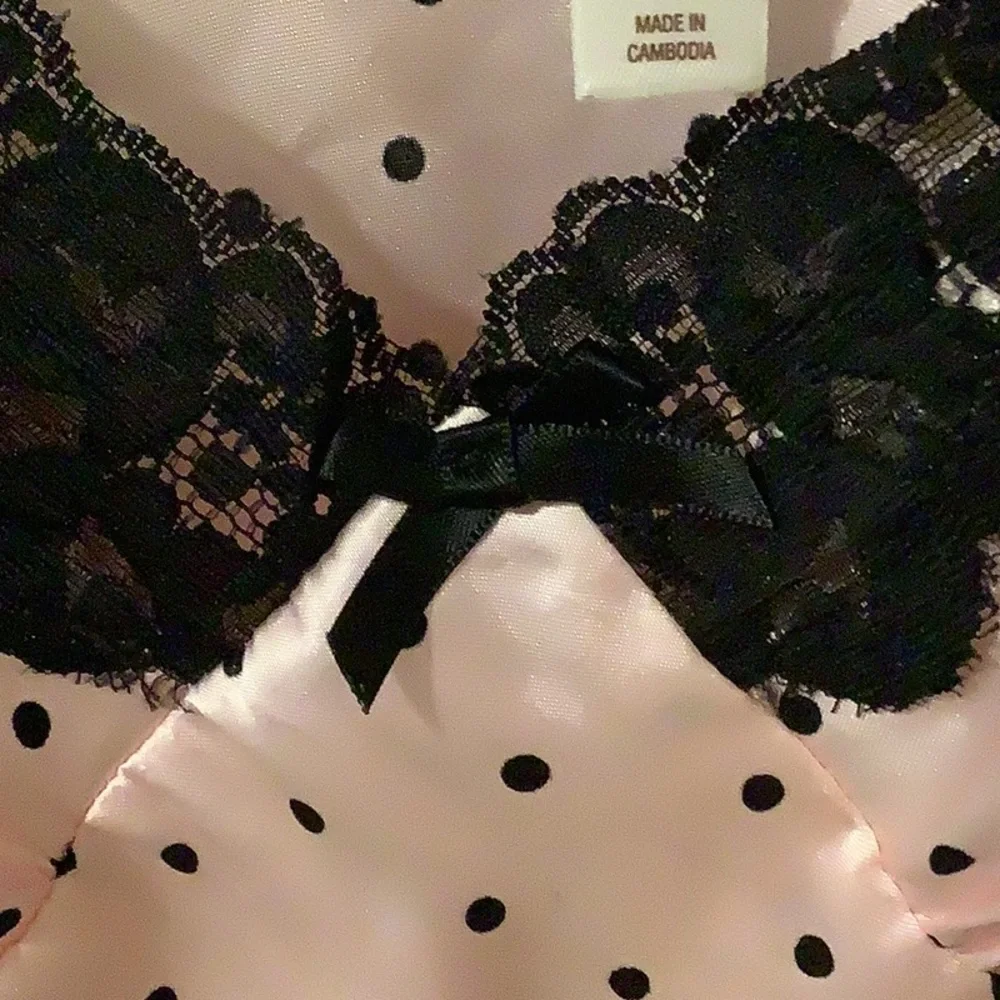 Gilligan & O'Malley Pink Camisole with Black Dots and Lace 2 pc set - Picture 3 of 10